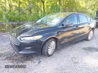 2013 Ford Fusion SE Hybrid с VIN 3FA6P0LU1DR208081, выставлен на аукционе IAAI как лот 42559905 с пробегом 149 340 миль миль и . История ставок и продаж доступна на DreamBid. Изображение 2.