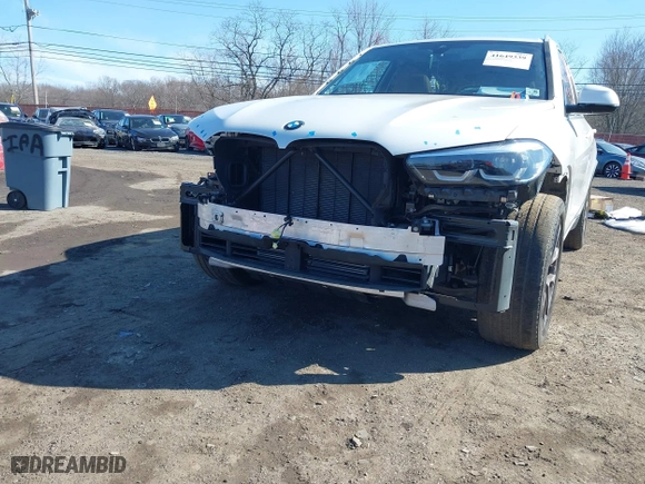 2021 BMW X5 xDrive40i with VIN 5UXCR6C03M9F54928, listed as a IAAI auction lot 41649339 with 45,244 mi miles. Bid and sale history available at carsss.com. Image 6.