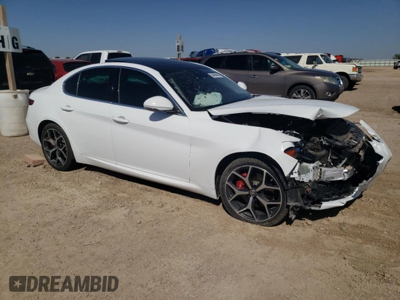 2021 Alfa Romeo Giulia Ti z VIN ZARFANBN0M7642850, wystawiony jako Copart lot #53498445 z przebiegiem Nie podano mil oraz Szkoda całkowita • Salvage title. Historia ofert i sprzedaży dostępna na DreamBid. Obrazek 4.