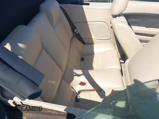 2006 Ford Mustang Standard z VIN 1ZVFT84N265125323, wystawiony jako IAAI lot #42093087 z przebiegiem 193 533 mil mil oraz . Historia ofert i sprzedaży dostępna na DreamBid. Obrazek 8.