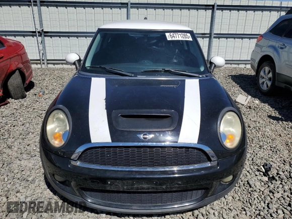 2010 MINI Hardtop S with VIN WMWMF7C57ATX43204, listed as a Copart auction lot 64771285 with 92,236 mi miles and Clean title. Bid and sale history available at DreamBid. Image 5.