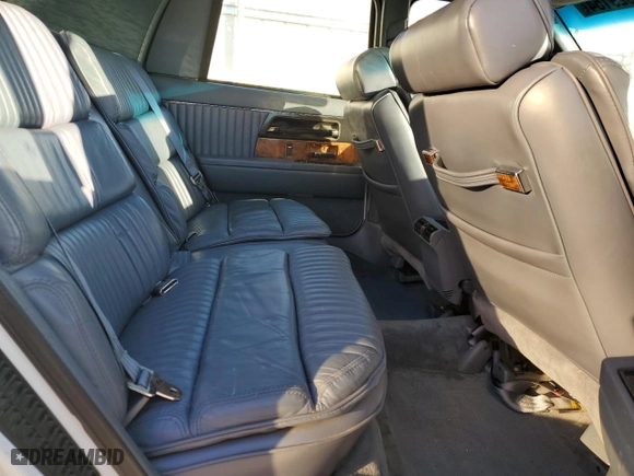1994 Buick Park Avenue with VIN 1G4CW52L0RH618171, listed as a Copart auction lot 83529154 with 109001 miles and Salvage Title. Bid and sale history available at carsss.com. Image 10.
