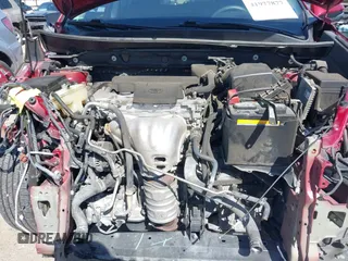 2018 Toyota RAV4 XLE with VIN 2T3WFREV8JW425464, listed as a IAAI auction lot 41977877 with 142,265 mi miles and . Bid and sale history available at carsss.com. Image 10.