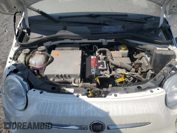 2015 FIAT 500e with VIN 3C3CFFGE5FT695544, listed as a Copart auction lot 69711404 with 116,015 mi miles and Clean Title. Bid and sale history available at carsss.com. Image 11.