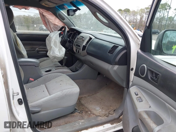 2011 Toyota Tacoma PreRunner with VIN 3TMJU4GN0BM110662, listed as a IAAI auction lot 41761065 with 237,068 mi miles and . Bid and sale history available at DreamBid. Image 5.