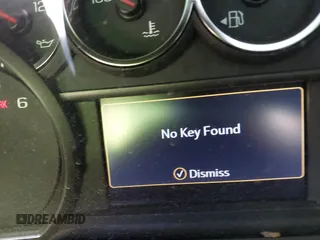 2021 Chevrolet Suburban LS z VIN 1GNSKBKD5MR303640, wystawiony jako IAAI lot #42359585 z przebiegiem Nie podano mil oraz . Historia ofert i sprzedaży dostępna na DreamBid. Obrazek 7.