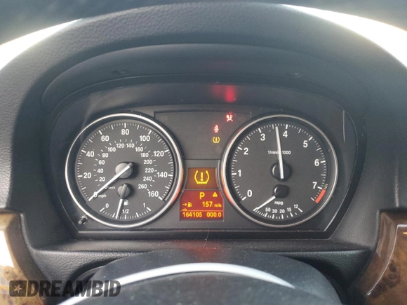 2008 BMW 3 Series 328i with VIN WBAVA375X8NL49605, listed as a Copart auction lot 41997085 with 164,105 mi miles and Salvage Title. Bid and sale history available at DreamBid. Image 9.
