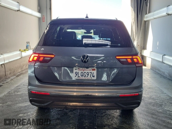 2024 Volkswagen Tiguan SE with VIN 3VV3B7AX8RM107014, listed as a IAAI auction lot 42734341 with 27,789 mi miles and . Bid and sale history available at DreamBid. Image 33.