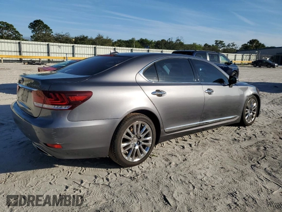 2014 Lexus LS 460 L with VIN JTHGL5EF6E5053407, listed as a Copart auction lot 86122884 with 105,023 mi miles and Salvage title. Bid and sale history available at DreamBid. Image 3.