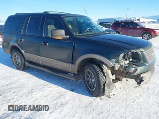 2004 Ford Expedition Eddie Bauer with VIN 1FMFU18L14LB82455, listed as a IAAI auction lot 41571389 with 160,248 mi miles. Bid and sale history available at carsss.com. Image 1.