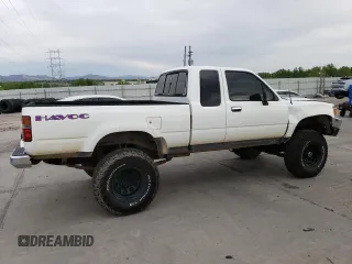 1993 Toyota Pickup DLX z VIN 4TAVN13D1PZ122508, wystawiony jako Copart lot #56737535 z przebiegiem 291 854 mil mil oraz Tytuł czysty. Historia ofert i sprzedaży dostępna na DreamBid. Obrazek 3.