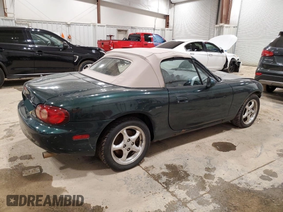 2002 Mazda MX-5 Miata Cloth z VIN JM1NB353820230635, wystawiony jako Copart lot #47834345 z przebiegiem 149 549 mil mil oraz Nie do naprawy • Non repairable. Historia ofert i sprzedaży dostępna na DreamBid. Obrazek 3.