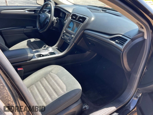 2017 Ford Fusion SE with VIN 3FA6P0HD5HR252082, listed as a Copart auction lot 53118095 with 181,528 mi miles and Clean Title. Bid and sale history available at DreamBid. Image 5.