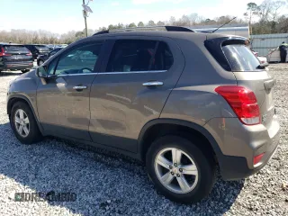 2020 Chevrolet Trax LT with VIN KL7CJLSBXLB352910, listed as a Copart auction lot 46119355 with 84,826 mi miles and Salvage Title. Bid and sale history available at carsss.com. Image 2.