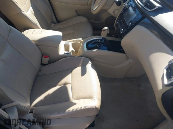 2015 Nissan Rogue SL with VIN 5N1AT2MT6FC755975, listed as a IAAI auction lot 41816748 with 141,648 mi miles. Bid and sale history available at carsss.com. Image 5.