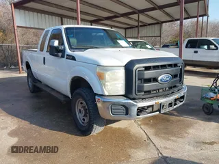2011 Ford F-250 XL with VIN 1FT7X2B60BEB58870, listed as a IAAI auction lot 41519031 with 208,342 mi miles and . Bid and sale history available at DreamBid. Image 1.