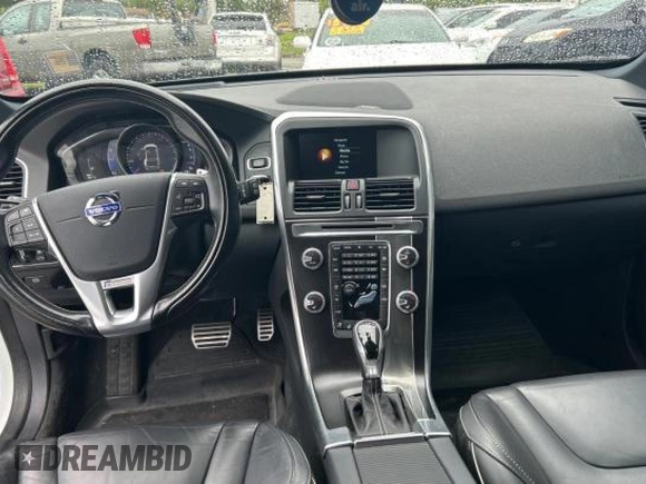 2017 Volvo XC60 R-Design with VIN YV449MRS8H2035952, listed as a Copart auction lot 56962295 with 81,347 mi miles and Clean title. Bid and sale history available at DreamBid. Image 9.