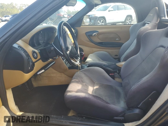 2001 Porsche Boxster z VIN WP0CA29881U625688, wystawiony jako Copart lot #43983695 z przebiegiem Nie podano mil oraz Szkoda całkowita • Salvage title. Historia ofert i sprzedaży dostępna na DreamBid. Obrazek 7.