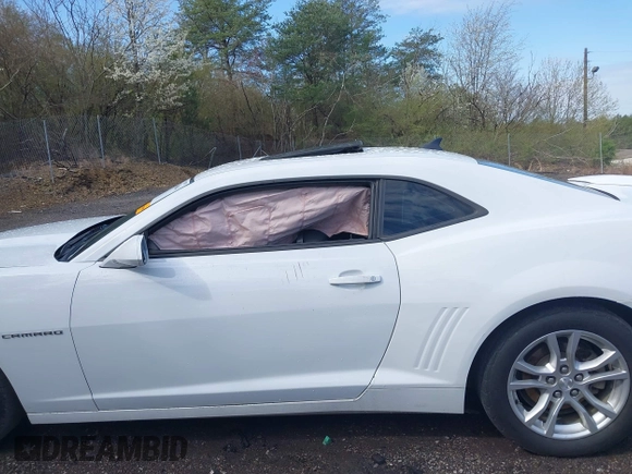 2014 Chevrolet Camaro LT with VIN 2G1FB1E30E9284572, listed as a IAAI auction lot 41738664 with 103,346 mi miles. Bid and sale history available at carsss.com. Image 14.