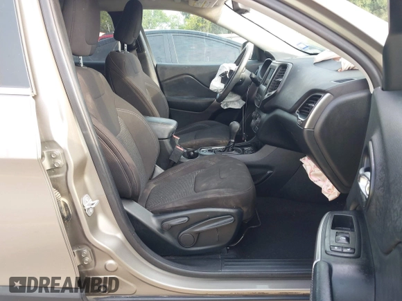 2019 Jeep Cherokee Latitude with VIN 1C4PJLCBXKD416644, listed as a IAAI auction lot 42261057 with 93,849 mi miles and . Bid and sale history available at DreamBid. Image 5.