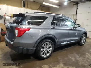 2022 Ford Explorer XLT with VIN 1FMSK8DH3NGA03079, listed as a Copart auction lot 49457525 with 39,990 mi miles and Salvage Title. Bid and sale history available at carsss.com. Image 3.
