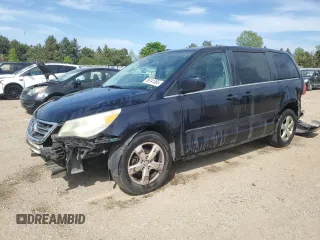 2010 Volkswagen Routan SE z VIN 2V4RW3D13AR209336, wystawiony jako Copart lot #56141365 z przebiegiem 169 541 mil mil oraz Szkody całkowita. Historia ofert i sprzedaży dostępna na DreamBid. Obrazek 1.
