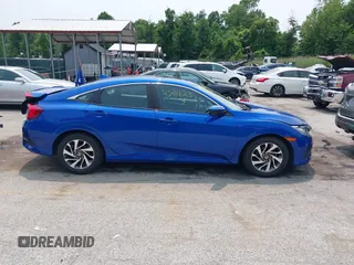 2018 Honda Civic EX с VIN 2HGFC2F70JH514320, выставлен на аукционе IAAI как лот 42414235 с пробегом 104 096 миль миль и . История ставок и продаж доступна на DreamBid. Изображение 13.