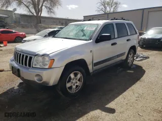 2005 Jeep Grand Cherokee Laredo with VIN 1J4HR48N55C600173, listed as a Copart auction lot 49164965 with 84,100 mi miles and Salvage Title. Bid and sale history available at carsss.com. Image 1.
