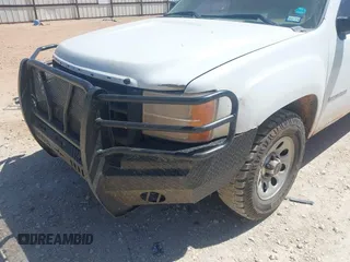 2010 GMC Sierra 1500 with VIN 1GTSKTE08AZ259166, listed as a IAAI auction lot 41846661 with 173,870 mi miles and . Bid and sale history available at DreamBid. Image 17.