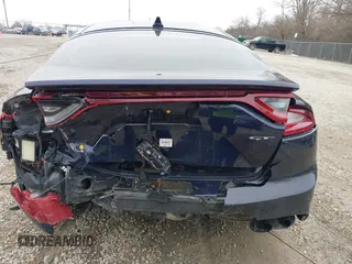 2020 Kia Stinger GT with VIN KNAE35LC4L6084421, listed as a IAAI auction lot 41697896 with 51,191 mi miles. Bid and sale history available at carsss.com. Image 6.