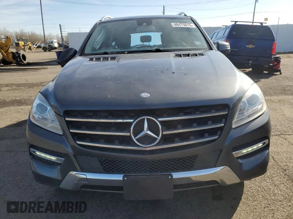 2015 Mercedes-Benz M ML 350 with VIN 4JGDA5HB5FA564498, listed as a Copart auction lot 46475015 with 98,031 mi miles and Salvage Title. Bid and sale history available at carsss.com. Image 5.