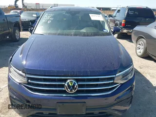 2023 Volkswagen Tiguan SE с VIN 3VV3B7AX6PM106893, выставлен на аукционе IAAI как лот 41971785 с пробегом 31 718 миль миль и . История ставок и продаж доступна на DreamBid. Изображение 12.
