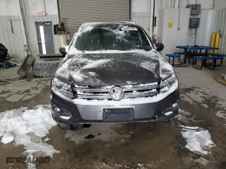 2016 Volkswagen Tiguan R-Line with VIN WVGAV7AX0GW614575, listed as a Copart auction lot 45099785 with 154,456 mi miles and Salvage Title. Bid and sale history available at carsss.com. Image 5.