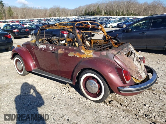 1971 Volkswagen Beetle z VIN 1512937631, wystawiony jako Copart lot #50244265 z przebiegiem Nie podano mil oraz Czysty tytuł • Clean title. Historia ofert i sprzedaży dostępna na DreamBid. Obrazek 2.
