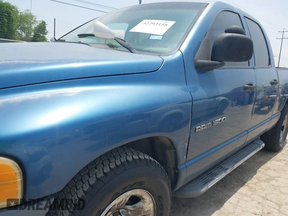 2002 Dodge 1500 z VIN 3D7HA18N52G164550, wystawiony jako IAAI lot #42293158 z przebiegiem 208 291 mil mil oraz . Historia ofert i sprzedaży dostępna na DreamBid. Obrazek 6.