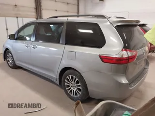 2018 Toyota Sienna XLE Auto Access Seat with VIN 5TDYZ3DC7JS916106, listed as a IAAI auction lot 42054782 with 274,474 mi miles. Bid and sale history available at carsss.com. Image 3.