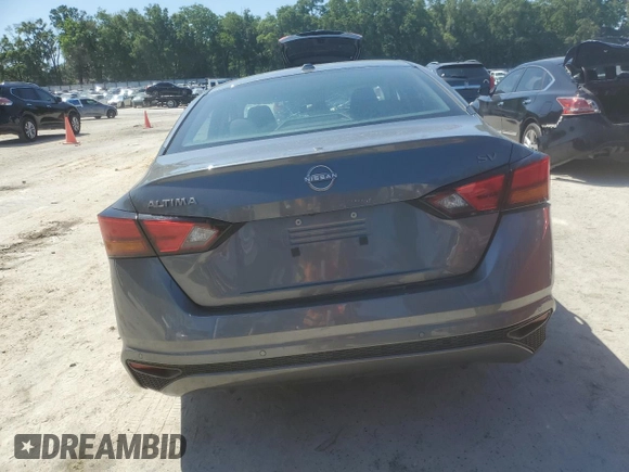 2024 Nissan Altima 2.5 SV with VIN 1N4BL4DV0RN353504, listed as a Copart auction lot 52499205 with 35,419 mi miles and Clean Title. Bid and sale history available at carsss.com. Image 6.