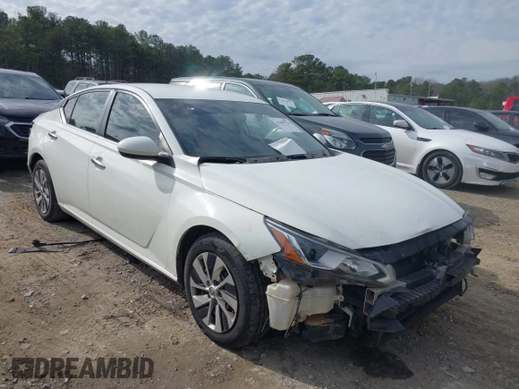 2020 Nissan Altima 2.5 S with VIN 1N4BL4BV5LC192590, listed as a IAAI auction lot 41459724 with 99,513 mi miles. Bid and sale history available at carsss.com. Image 1.