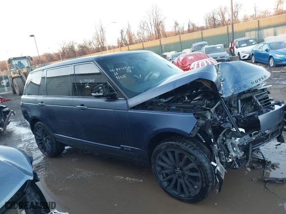 2020 Land Rover Range Rover Autobiography with VIN SALGV5SE5LA401539, listed as a IAAI auction lot 41394368 with 35,631 mi miles. Bid and sale history available at carsss.com. Image 13.