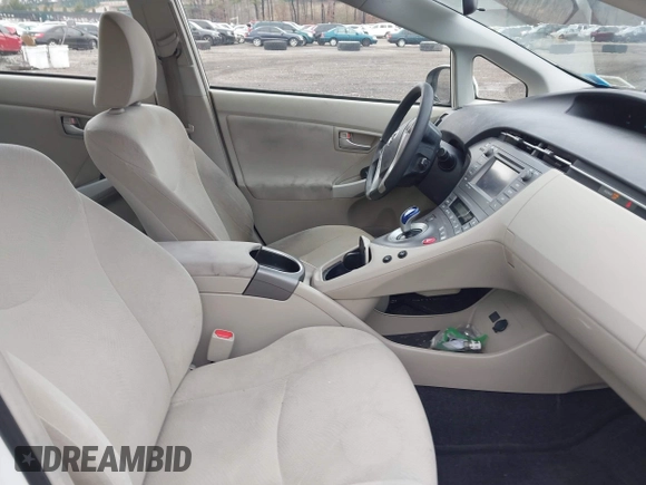2014 Toyota Prius Four with VIN JTDKN3DU9E1753231, listed as a IAAI auction lot 41901612 with 141,687 mi miles. Bid and sale history available at carsss.com. Image 5.