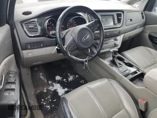 2017 Kia Sedona EX with VIN KNDMC5C18H6334313, listed as a Copart auction lot 86883544 with 153,944 mi miles and Salvage Title. Bid and sale history available at DreamBid. Image 8.