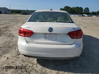 2014 Volkswagen Passat Wolfsburg Edition with VIN 1VWAS7A38EC064211, listed as a Copart auction lot 61545205 with 176,152 mi miles and Clean title. Bid and sale history available at DreamBid. Image 6.