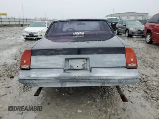 1987 Chevrolet Monte Carlo z VIN 1G1GZ11Z9HR104445, wystawiony jako Copart lot #48035825 z przebiegiem 68 929 mil mil oraz Tytuł czysty. Historia ofert i sprzedaży dostępna na DreamBid. Obrazek 6.