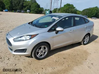 2019 Ford Fiesta SE with VIN 3FADP4BJ3KM161135, listed as a Copart auction lot 54117285 with 137,774 mi miles and Salvage Title. Bid and sale history available at carsss.com. Image 1.