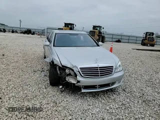 2008 Mercedes-Benz S 550 with VIN WDDNG71X08A235595, listed as a Copart auction lot 51145505 with 218,269 mi miles and Salvage Title. Bid and sale history available at DreamBid. Image 11.