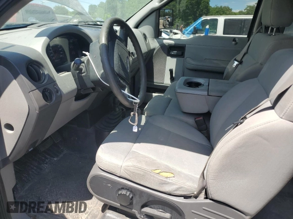 2005 Ford F-150 STX с VIN 1FTRX14W15FB67981, выставлен на аукционе Copart как лот 58006795 с пробегом 122 627 миль миль и Чистый • Clean title. История ставок и продаж доступна на DreamBid. Изображение 7.