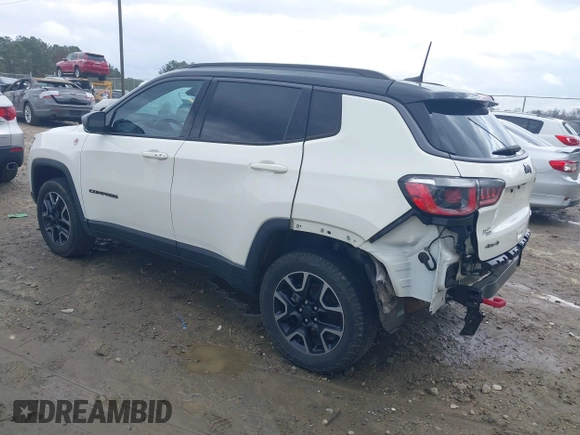 2019 Jeep Compass Trailhawk with VIN 3C4NJDDB0KT733175, listed as a IAAI auction lot 41724527 with 82,574 mi miles and . Bid and sale history available at carsss.com. Image 3.
