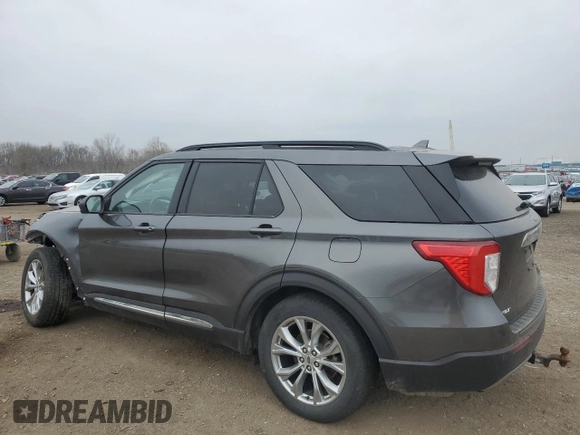 2020 Ford Explorer XLT z VIN 1FMSK8DH4LGB63954, wystawiony jako Copart lot #52494755 z przebiegiem 57 864 mil mil oraz Szkoda całkowita • Salvage title. Historia ofert i sprzedaży dostępna na DreamBid. Obrazek 2.