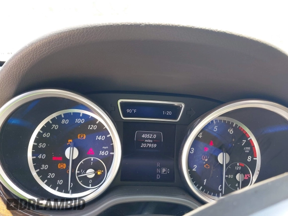 2014 Mercedes-Benz M 350 z VIN 4JGDA5JB1EA322574, wystawiony jako IAAI lot #42295699 z przebiegiem 207 959 mil mil oraz . Historia ofert i sprzedaży dostępna na DreamBid. Obrazek 7.