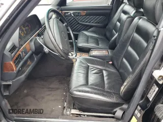 1990 Mercedes-Benz 560 with VIN WDBCA39E7LA509137, listed as a Copart auction lot 70086544 with 167,102 mi miles and Clean Title. Bid and sale history available at DreamBid. Image 7.